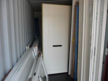Nieuwe voordeur zonder raam 93 x 216 cm zwaar, beschikbaar voor biedingen