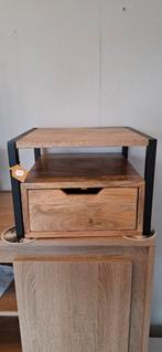 Nachtkastje, Ophalen, Nieuw, Hout, 70 cm of meer