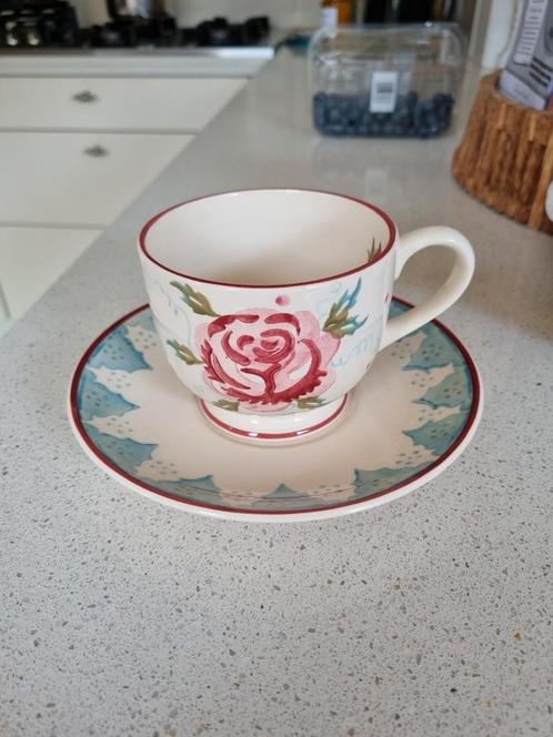 Bridgewater England grote kop en schotel Rose, Huis en Inrichting, Keuken | Servies, Zo goed als nieuw, Kop(pen) en/of Schotel(s)