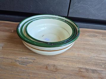 Emaille schalen set crème beschikbaar voor biedingen
