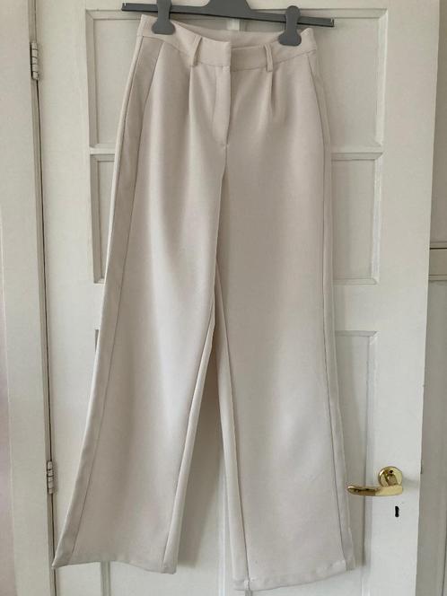 Shoeby pantalon maat XS - als nieuw, Kleding | Dames, Broeken en Pantalons, Zo goed als nieuw, Maat 34 (XS) of kleiner, Wit, Lang