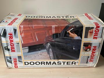Doormaster 440E garagedeur opener. NIEUW! in de doos.
