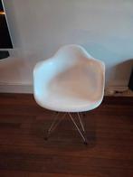 Eames - eetkamerstoel van Mc Italy 6 stuks, Huis en Inrichting, Stoelen, Ophalen, Gebruikt, Wit, Eén