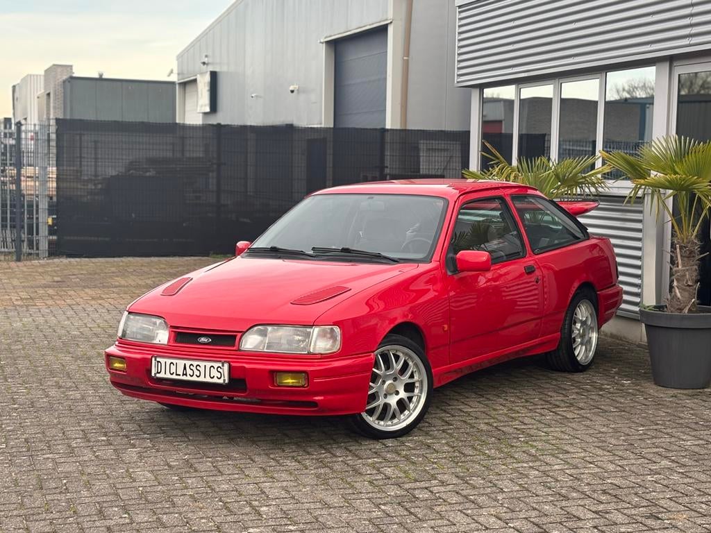 Ford Sierra XR4i 2.0 Dohc 1991!!, Auto's, Ford, Bedrijf, Sierra, Benzine, Handgeschakeld, Rood, Grijs, Stof, Achterwielaandrijving
