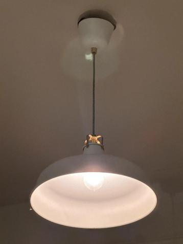 Twee IKEA Ranarp lampen beschikbaar voor biedingen