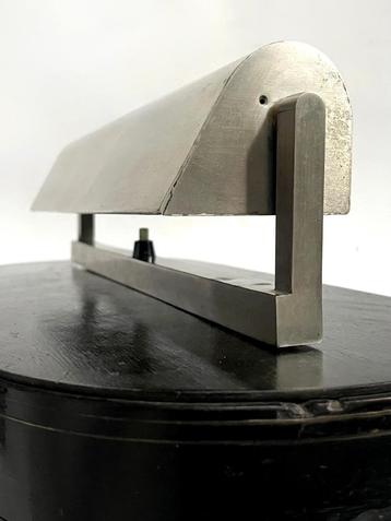 W.H. Gispen wandlamp 1934 vroege versie Giso  beschikbaar voor biedingen