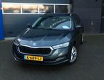 Skoda Octavia 1.0 TSI E-tech Mhev 110pk DSG 2021 Grijs, Auto's, Stof, Euro 6, 3 cilinders, USB