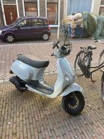 Nette Riva scooter (2020) - Goed onderhouden!, Fietsen en Brommers, Snorfietsen en Snorscooters, Gebruikt, Ophalen of Verzenden