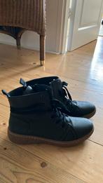 Schoenen maat 40, Kleding | Dames, Schoenen, Ophalen of Verzenden, Zo goed als nieuw, Groen, Sneakers of Gympen