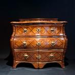 18e eeuwse commode, Ophalen