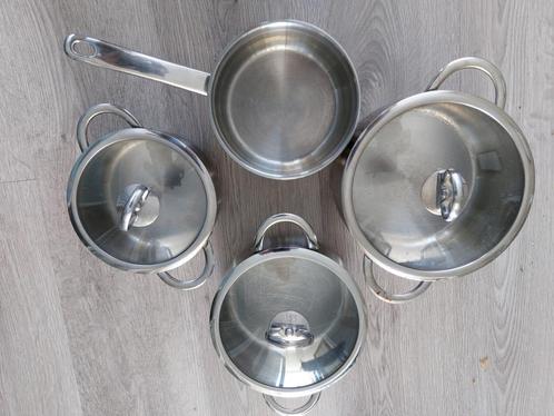 Te koop pannenset (6 pannen), Huis en Inrichting, Keuken | Potten en Pannen, Gebruikt, Pannenset, Rvs, Ophalen
