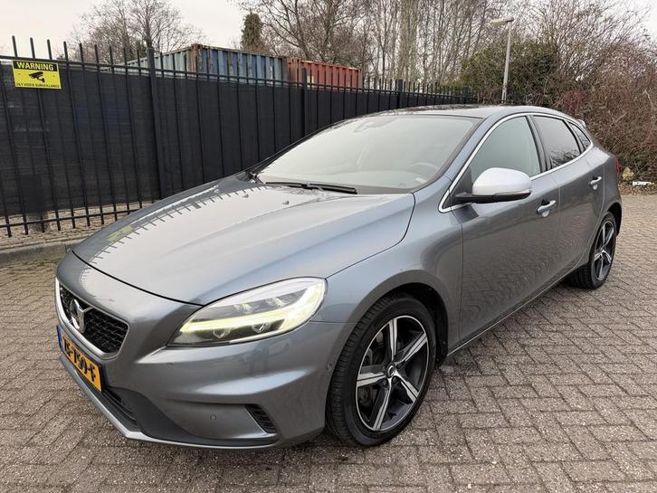 Volvo V40 1.5 T3 Polar+ Sport Stoelverw/Pano/HK/Clima/LED, Auto's, Volvo, Bedrijf, Te koop, V40, ABS, Achteruitrijcamera, Airbags