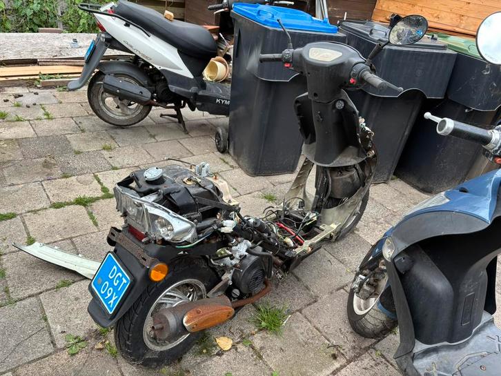 Scooter, Fietsen en Brommers, Scooters | Overige merken, Gebruikt, Maximaal 25 km/u, Benzine, Ophalen