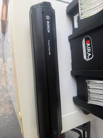 Bosche powertube 500 + lader (3500km)  beschikbaar voor biedingen