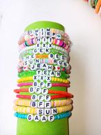 Armbandjes met tekst voor tieners en jonge vrouwen, Sieraden, Tassen en Uiterlijk, Armbanden, Ophalen of Verzenden, Nieuw, Overige kleuren