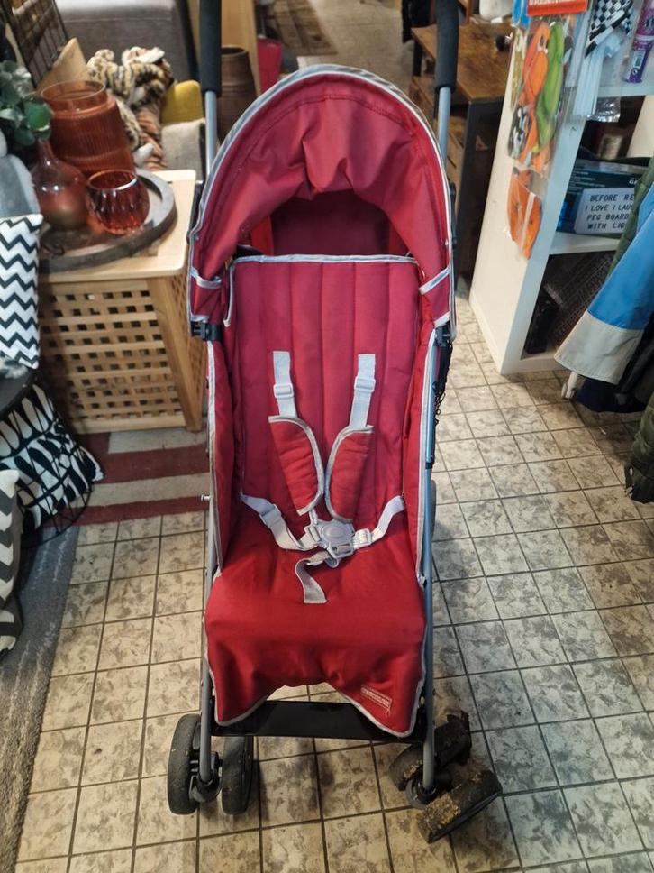 Buggy - Gebruikt maar functioneel, Kinderen en Baby's, Buggy's, Gebruikt, Overige merken, Verstelbare rugleuning, Zonnekap, Ophalen
