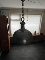 Grote gietijzeren hanglamp, Huis en Inrichting, Lampen | Kroonluchters, Ophalen of Verzenden, Zo goed als nieuw, Metaal, Indutrieel