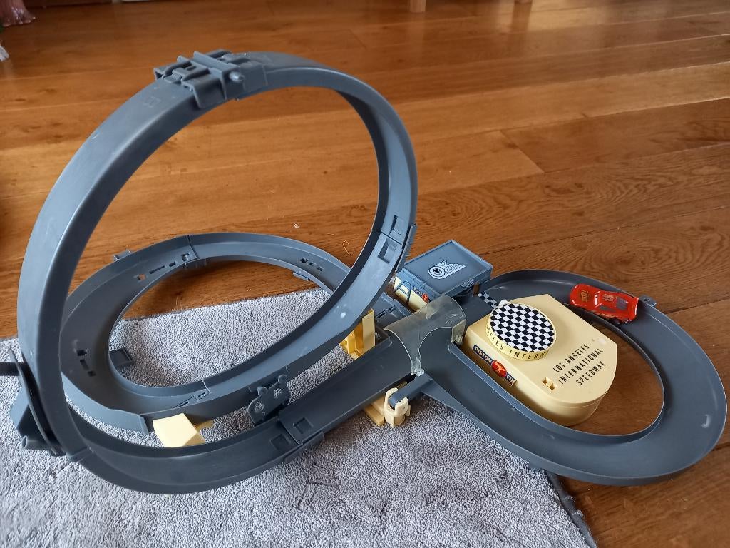 Disney cars racebaan, Met looping, Elektrisch, Ophalen, Overige merken