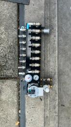 Nette 8groeps verdeler met a label pomp, Doe-het-zelf en Verbouw, Verwarming en Radiatoren, Minder dan 30 cm, Overige typen, Minder dan 60 cm