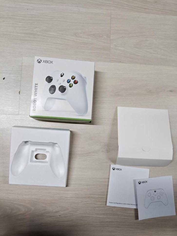 LEGE DOOS Xbox One series S X wit controller, Spelcomputers en Games, Games | Xbox Series X en S, Zo goed als nieuw, Ophalen of Verzenden