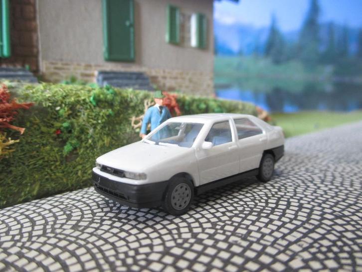 Seat Toledo - AWM wit, Hobby en Vrije tijd, Modelauto's | 1:87, Zo goed als nieuw, Auto, Rietze, Ophalen of Verzenden