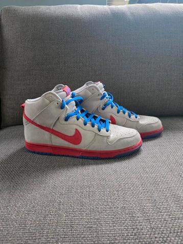 Nike Sb Dunk Medium Varsity Old Royal beschikbaar voor biedingen