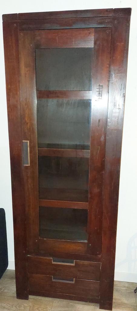 Koloniale vitrinekast met glasdeur en lades, Huis en Inrichting, Kasten | Vitrinekasten, Gebruikt, 200 cm of meer, 50 tot 100 cm