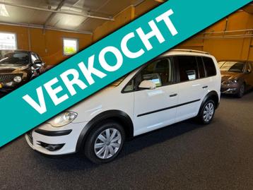 Volkswagen Touran 1.4 TSI 3X Cross 7 Persoons beschikbaar voor biedingen