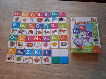 Spel hoe laat is het en ik leer lezen kaarten beschikbaar voor biedingen