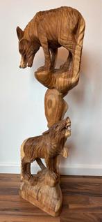 Suar-houten staande wolven +/- 110cm hoog +/- 40cm breed, Ophalen
