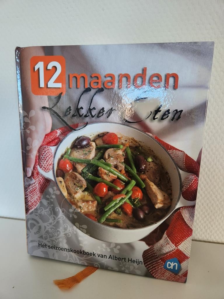 Kookboek - 12 maanden lekker eten - AH, Boeken, Kookboeken, Ophalen of Verzenden, Gelezen