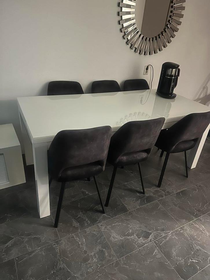 Eettafel met melkglas + TV meubel (2.5m), Huis en Inrichting, Tafels | Eettafels, Zo goed als nieuw, 50 tot 100 cm, 150 tot 200 cm