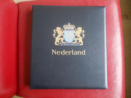 Nederland Davo de Luxe album V 2000 - 2007 met cassette, Postzegels en Munten, Postzegels | Toebehoren, Verzamelalbum, Ophalen of Verzenden