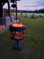 Tuinhaard / tuinkachel met deur en grill, Tuin en Terras, Houtskoolbarbecues, Ophalen of Verzenden, Zo goed als nieuw