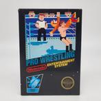 Pro Wrestling Nintendo NES Hangtab 2-code / 5th print CIB NM, Spelcomputers en Games, Games | Nintendo NES, 1 speler, Ophalen of Verzenden