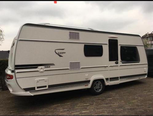 fendt 560 skm, Caravans en Kamperen, Caravans, Particulier, tot en met 6, 1250 - 1500 kg, Rondzit, Fendt, Vast bed, Overige, 6 tot 7 meter