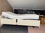 Stevig en degelijk (Senioren) bed, in hele nette staat, Huis en Inrichting, Slaapkamer | Bedden, Ophalen, 90 cm, Eenpersoons, Hout