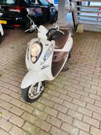 Nette Sym brom geel kenteken, Fietsen en Brommers, Scooters | SYM, Ophalen of Verzenden, Zo goed als nieuw, Overige modellen