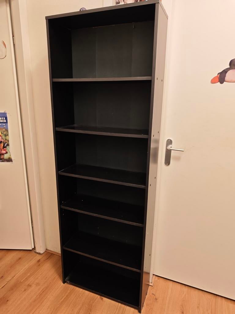 Zwarte boekenkast, Huis en Inrichting, Kasten | Boekenkasten, Ophalen, Zo goed als nieuw, 25 tot 50 cm, 50 tot 100 cm