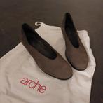 Arche grijze nubuck mt 37, Kleding | Dames, Ophalen of Verzenden, Zo goed als nieuw, Grijs, Sneakers of Gympen