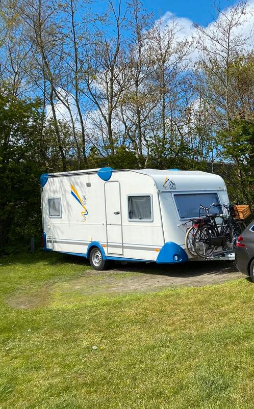 Knaus Blue Line 450, Caravans en Kamperen, Caravans, Particulier, tot en met 4, 1000 - 1250 kg, Rondzit, Knaus, Frans bed, 5 tot 6 meter