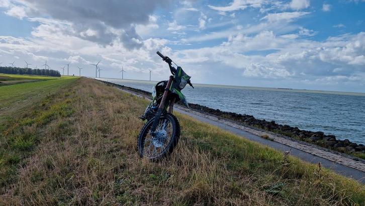 Kxd 150 falcon pitbike weinig op gereden, Fietsen en Brommers, Minibikes, Midibikes en Pitbikes, Zo goed als nieuw, Pitbike, Ophalen