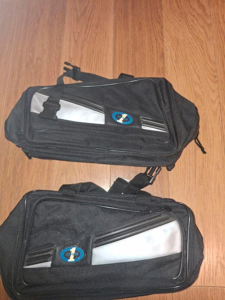 2 stuks motortassen, Motoren, Accessoires | Koffers en Tassen, Ophalen of Verzenden