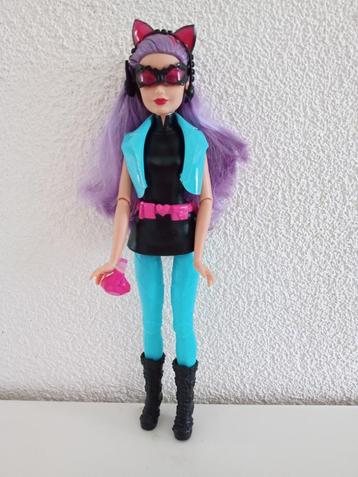 PATRICIA uit de film Barbie en het Geheime Team beschikbaar voor biedingen