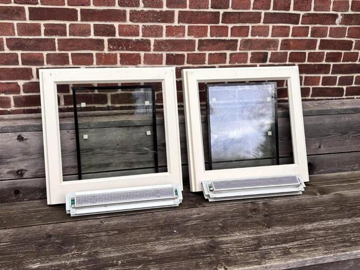 Ramen inclusief HR++ glas en roosters in verschillende maten, Doe-het-zelf en Verbouw, Glas en Ramen, Nieuw, Gevelraam of Ruit