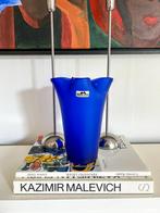 Zakdoekvaas donkerblauw montana, Blauw, Ophalen of Verzenden, Minder dan 50 cm, Glas