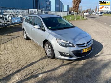 Opel Astra Sports Tourer 1.6 CDTi Design Edition Navigatie ! beschikbaar voor biedingen