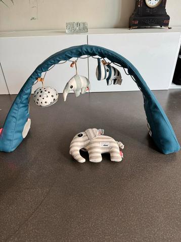 Done by Deer Babygym + Knuffel Olifant beschikbaar voor biedingen