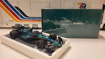 Minichamps Aston Martin AMR23 Alonso 3rd Place Bahrain 2023 beschikbaar voor biedingen