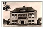 Raamsdonksveer, Gemeentehuis, Verzamelen, Ansichtkaarten | Nederland, Verzenden, 1940 tot 1960, Gelopen, Noord-Brabant